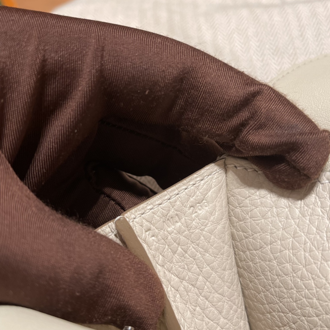 에르메스 할잔백25 나타 화이트 금장